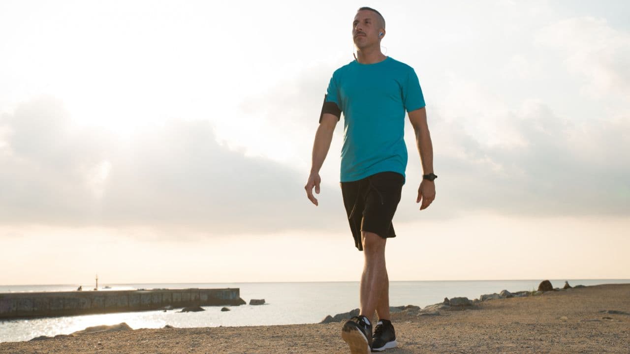 Top 5 Simple Walking Meditation Practices For Busy Urban Lives