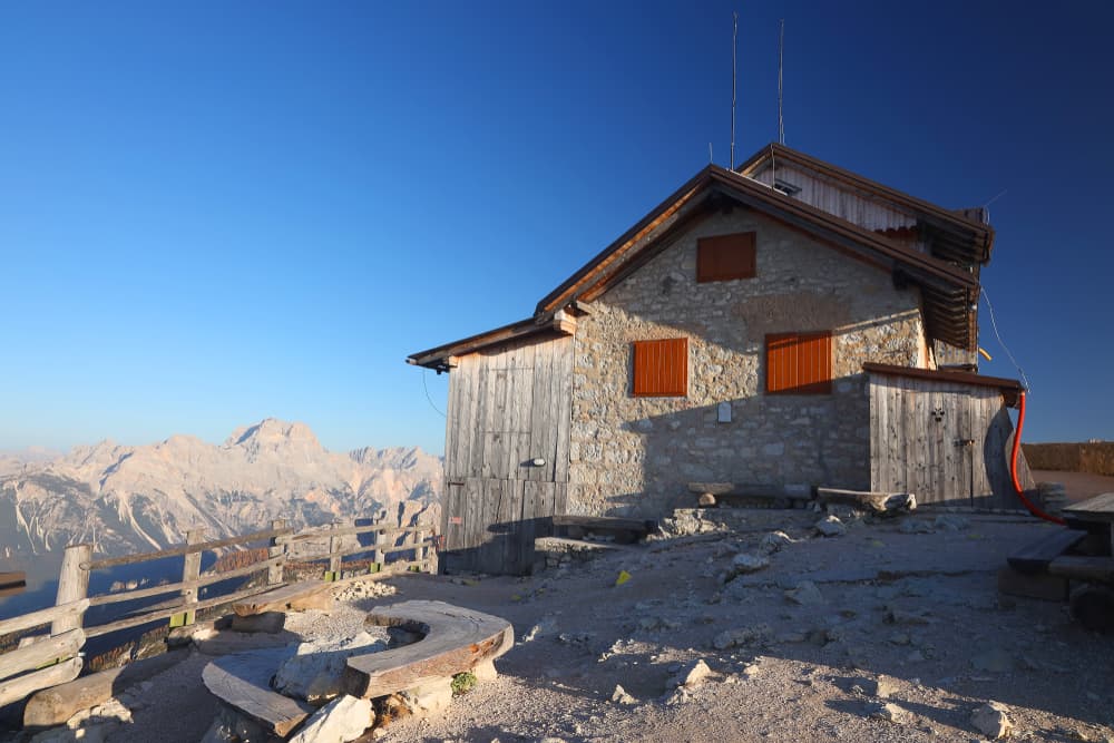 Via Alta 1 — stop photo 1